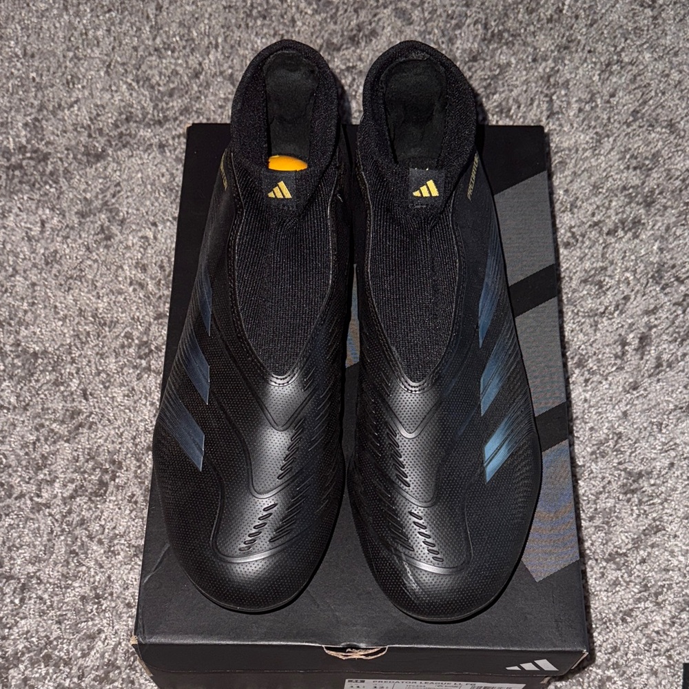 Adidas Predator Men's Black Cleats